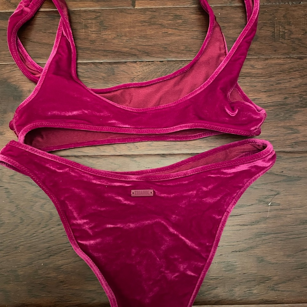 triangl swimmy only worn once!